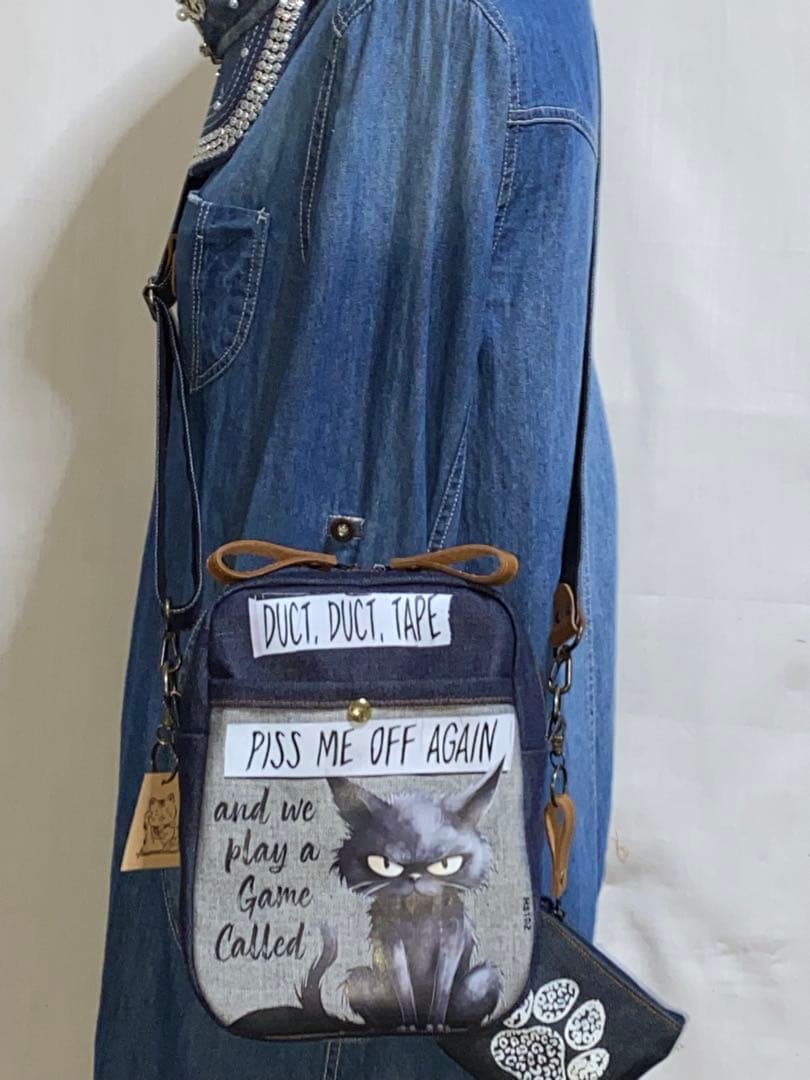 ハンドメイド☆岡山デニム♪ステンシル☆黒ネコ♪悪ネコ☆ショルダーバッグ