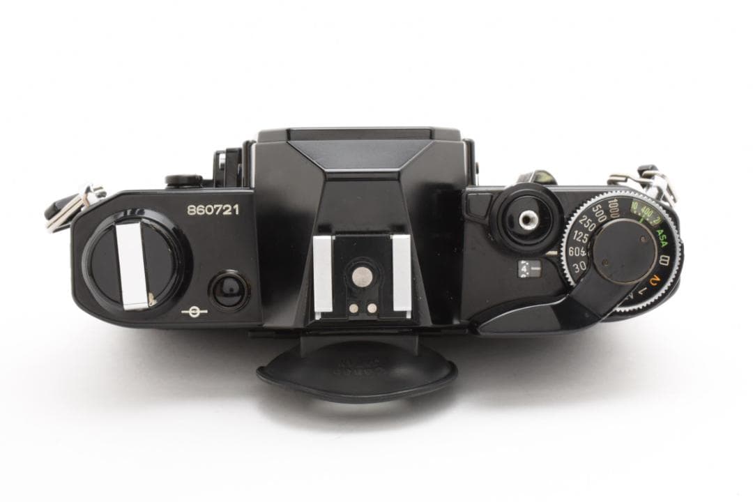 美品 CANON AE-1 ブラック フィルムカメラ　モルト新品交換済 M626