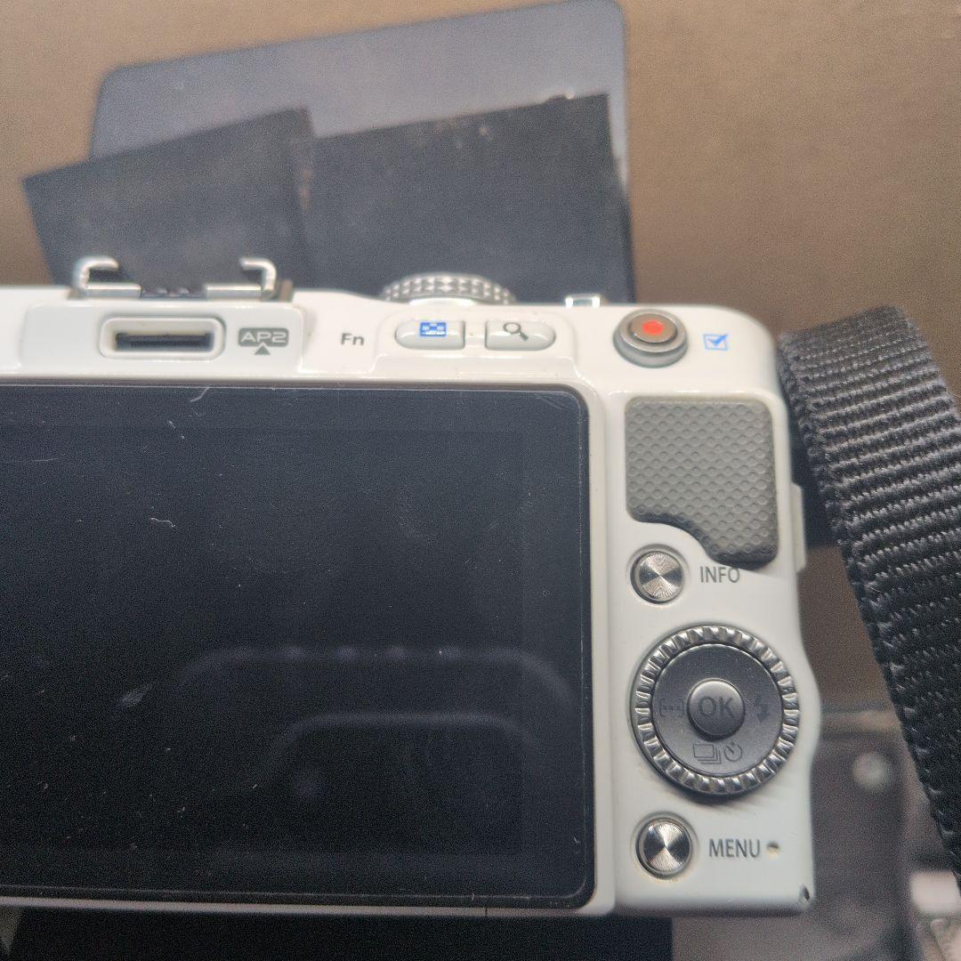 OLYMPUS ホワイト コンパクトデジタルカメラ、SONY、デジタルカメラ