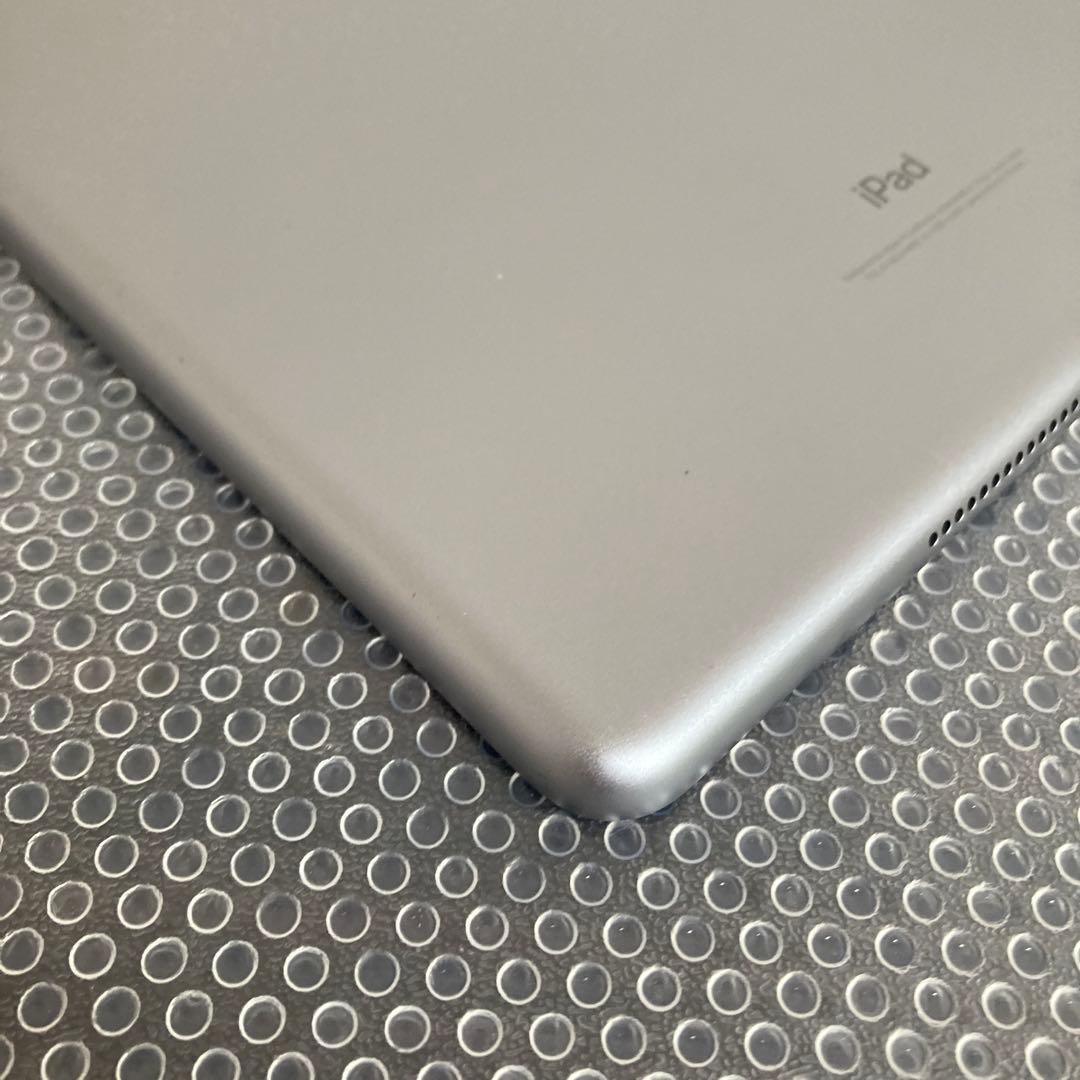2759 美品☆電池最良好☆iPad6 第6世代 128GB WIFIモデル☆