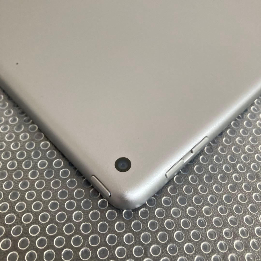2759 美品☆電池最良好☆iPad6 第6世代 128GB WIFIモデル☆