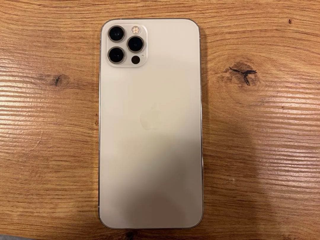 Apple iPhone 12 Pro シルバー　128GB 価格交渉可能！