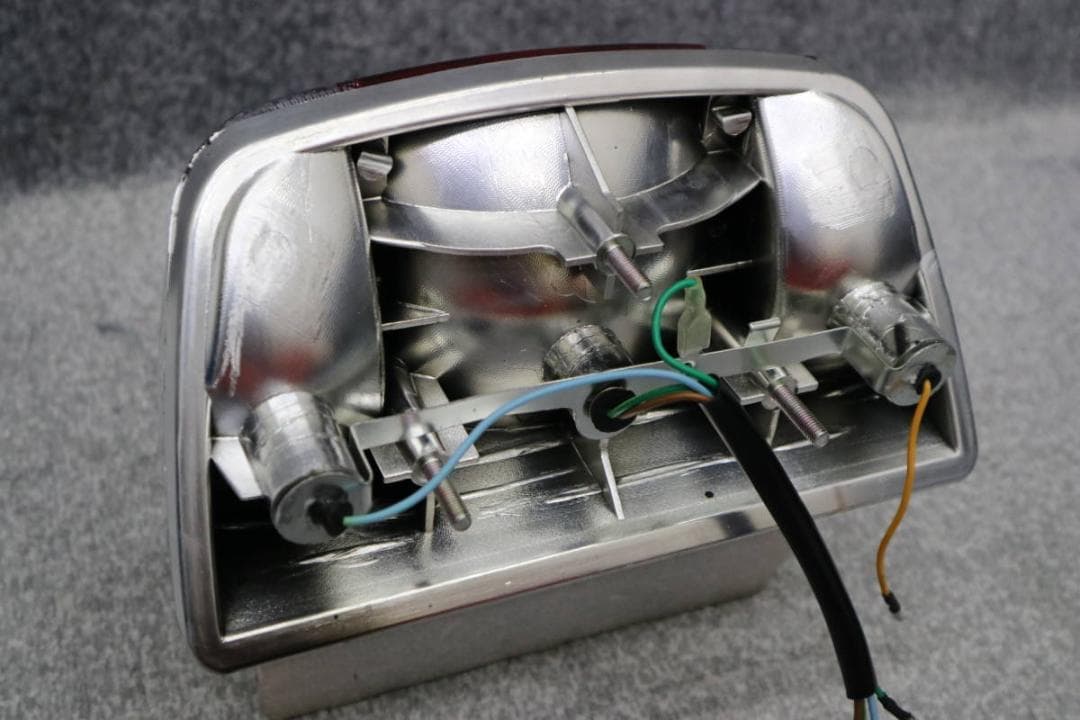 テール　ランプ　ノーマル×銀　ＣＢＸ４００Ｆ/ CBX550F NC07