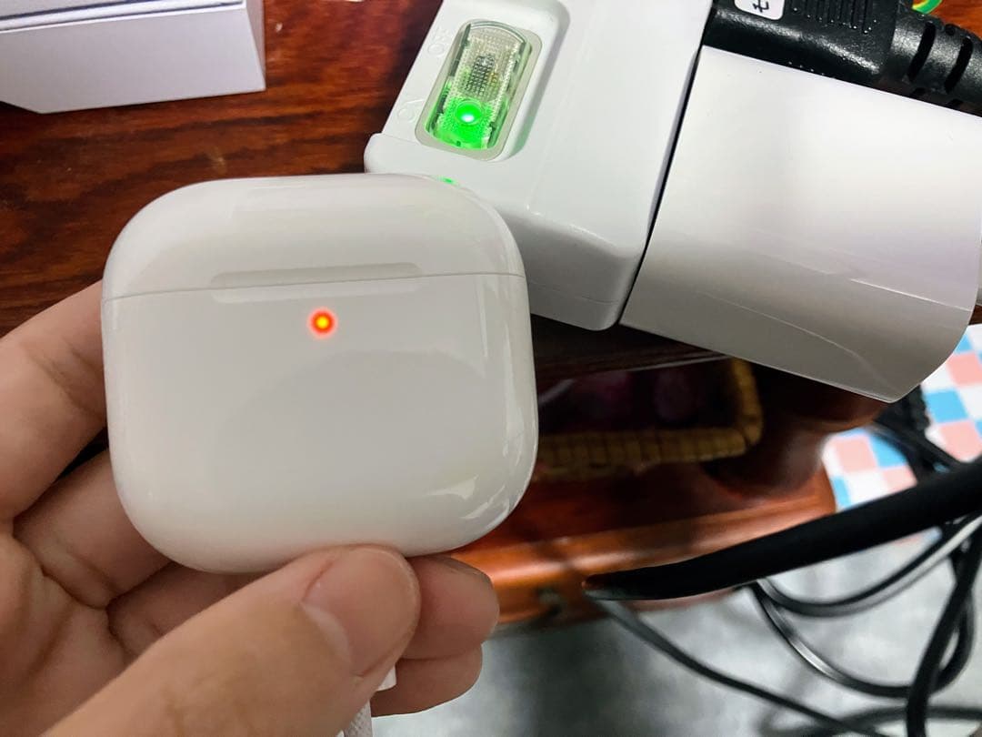 【ノイキャン搭載】AirPods4他、お買い得4点セット！！