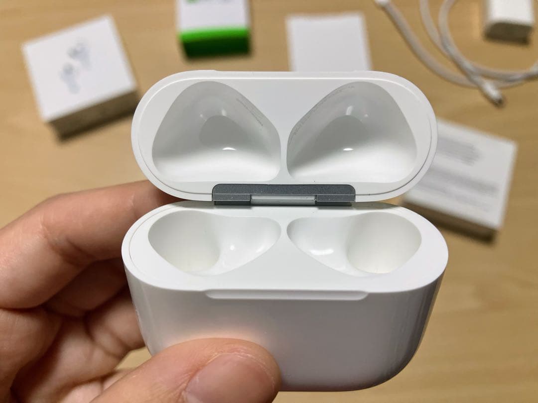 【ノイキャン搭載】AirPods4他、お買い得4点セット！！