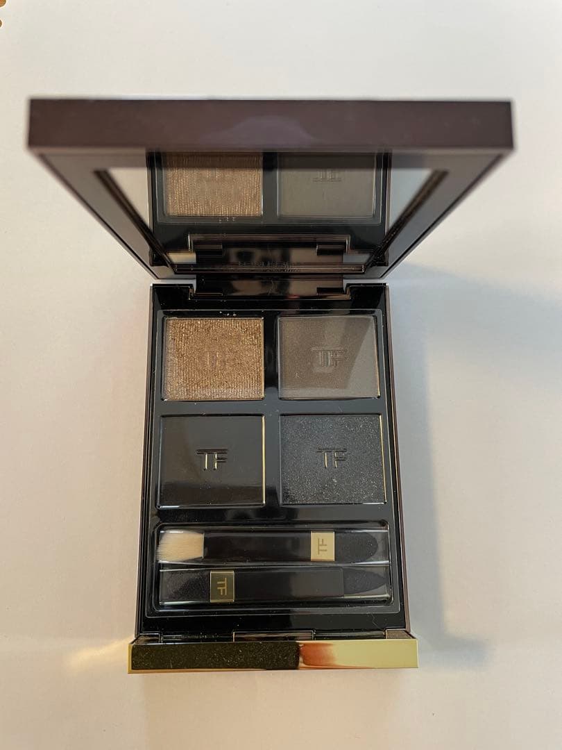 TOM FORD アイカラークォード　10 チタニウムスモーク