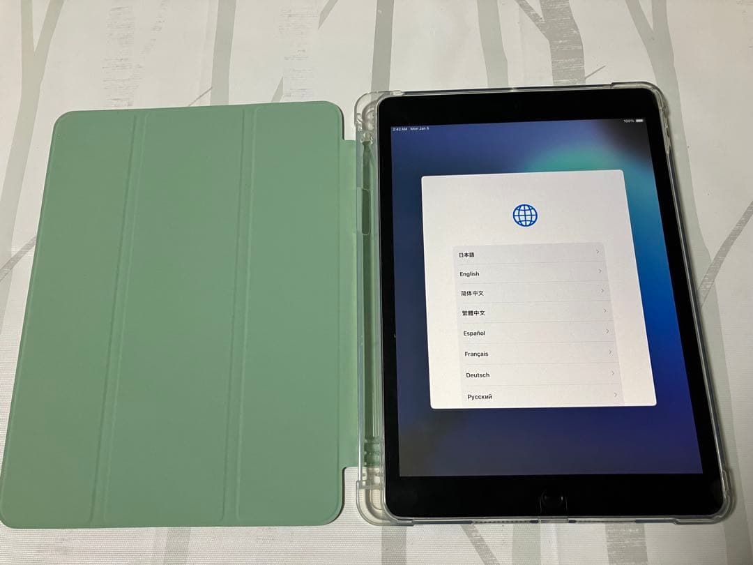 iPad第7世代 32gb本体 スペースグレー カバー　純正ペンシル付き