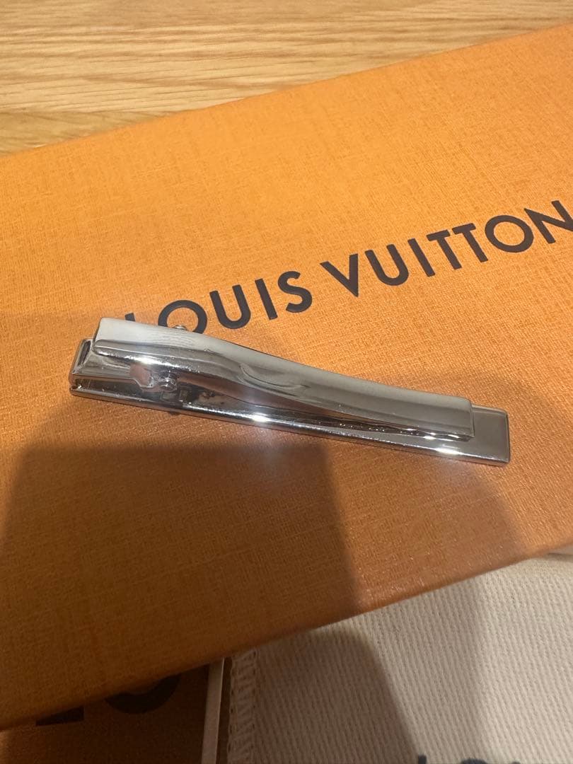 LOUIS VUITTON ネクタイピン ブラック