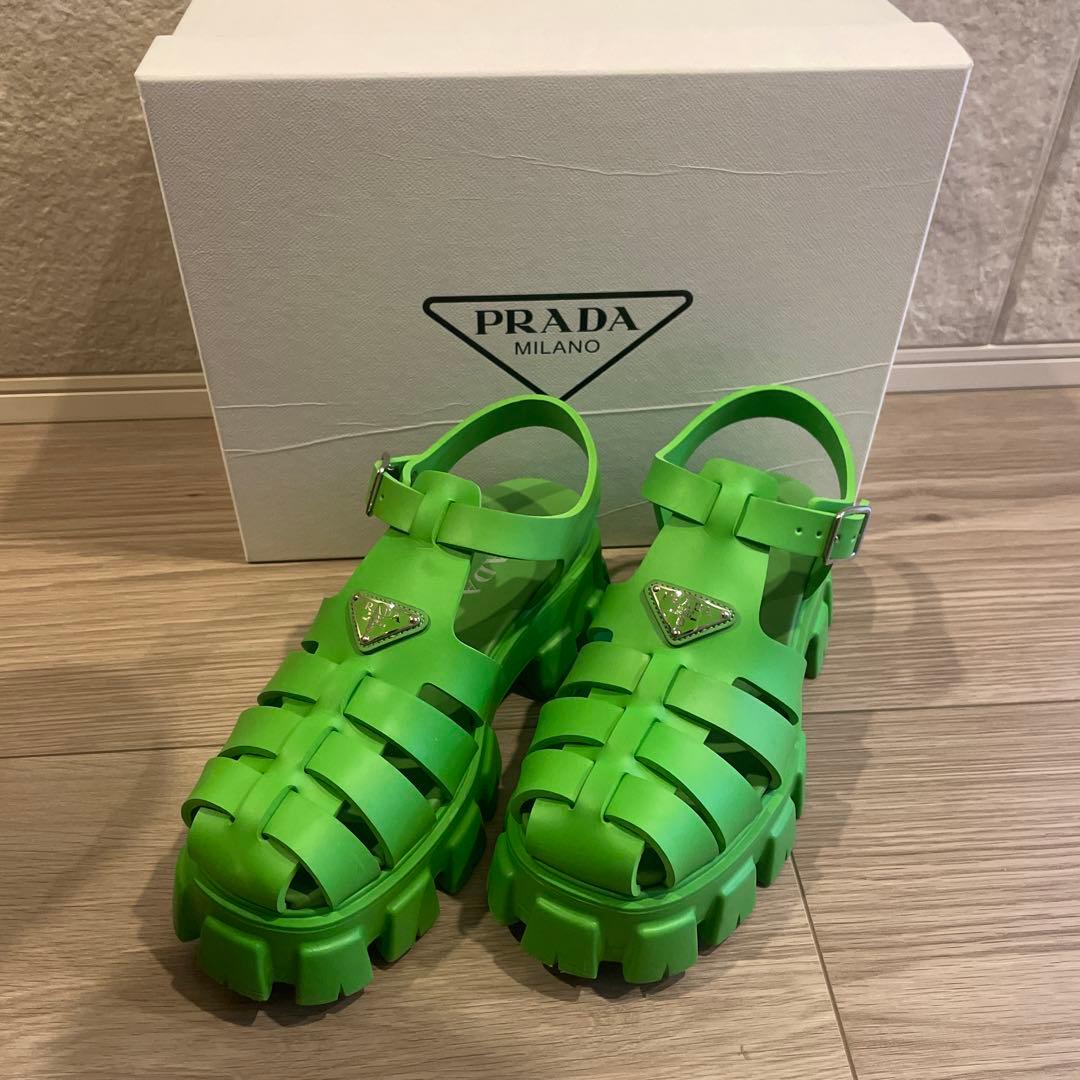 【美品】PRADA モノリス　グリーン ラバーサンダル　2X3083