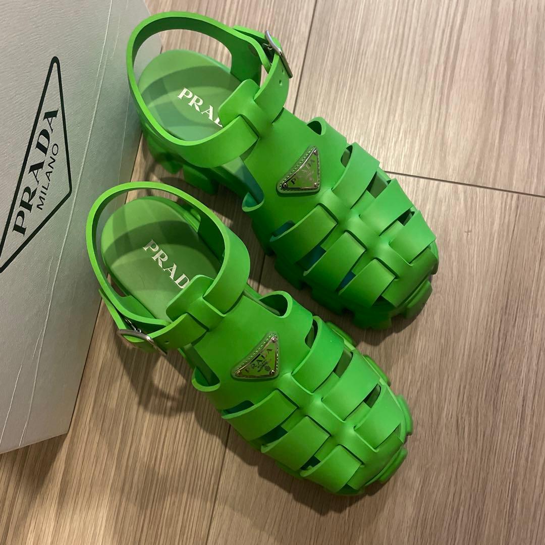 【美品】PRADA モノリス　グリーン ラバーサンダル　2X3083