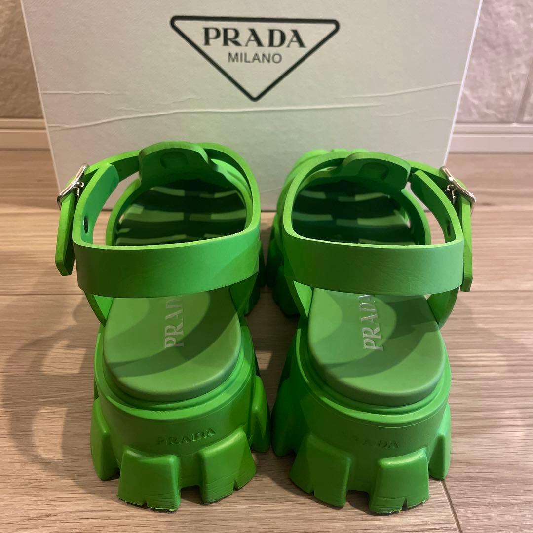 【美品】PRADA モノリス　グリーン ラバーサンダル　2X3083