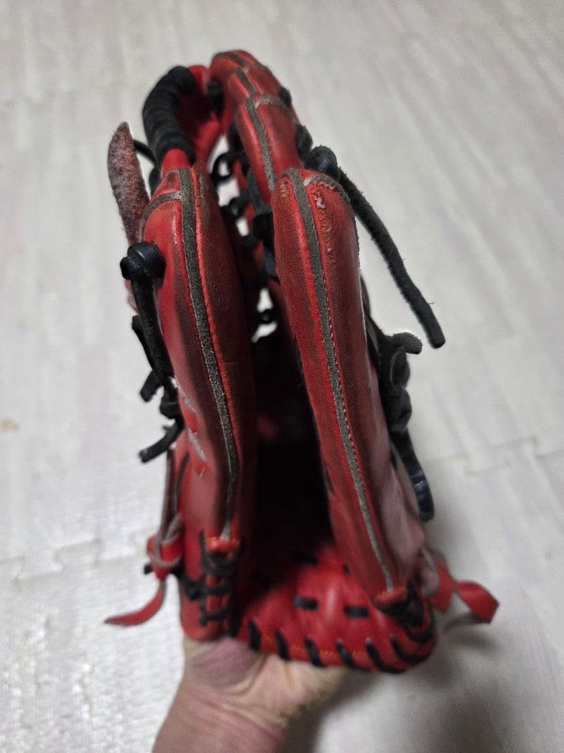 アディダス　外野手用グローブ