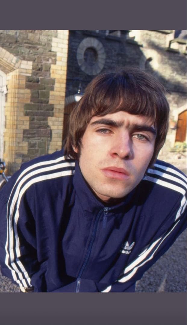 adidas 90s リアム着用