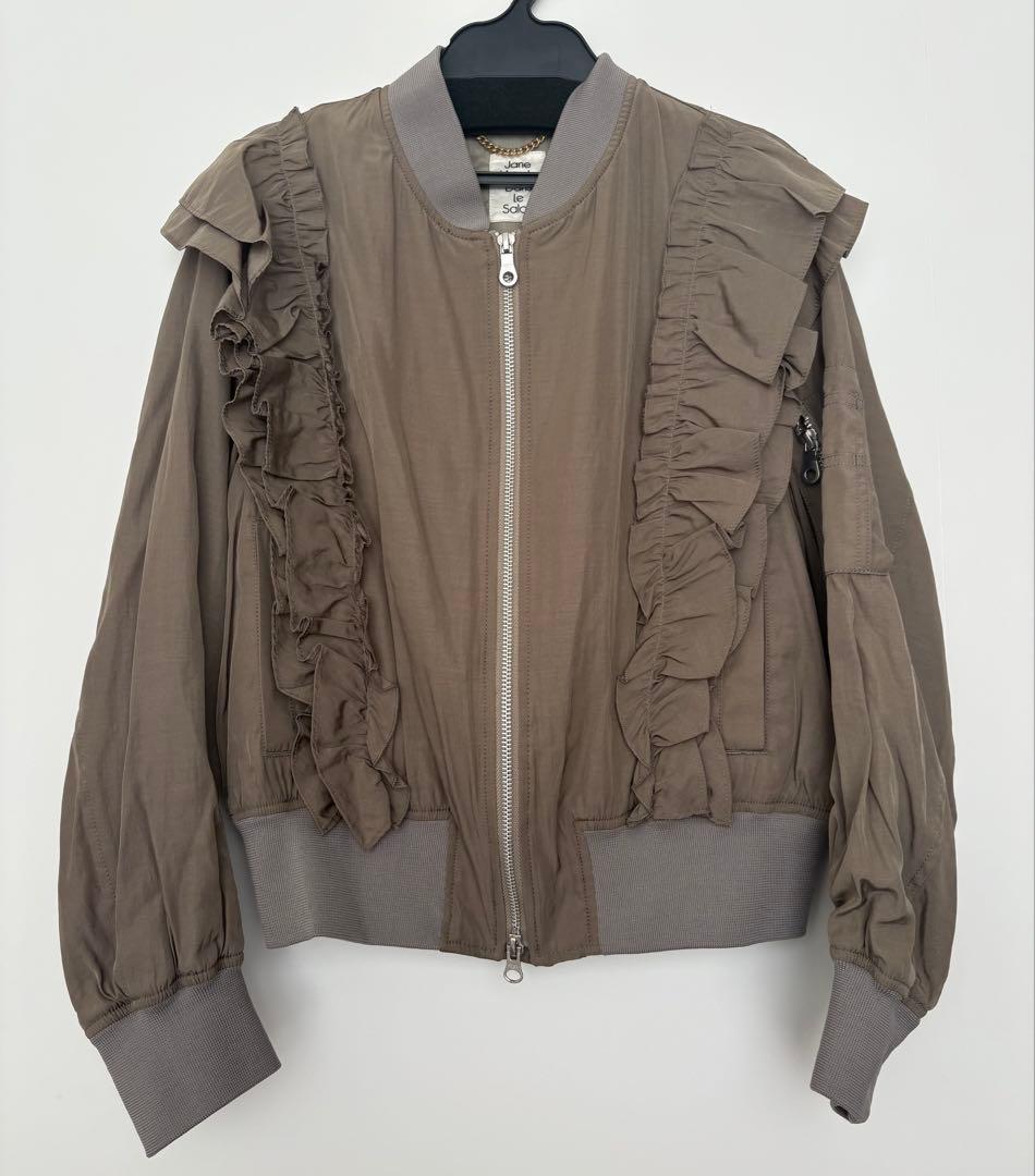 本日終了 ジェーンマープルドンルサロン フリルジップアップブルゾン Jane