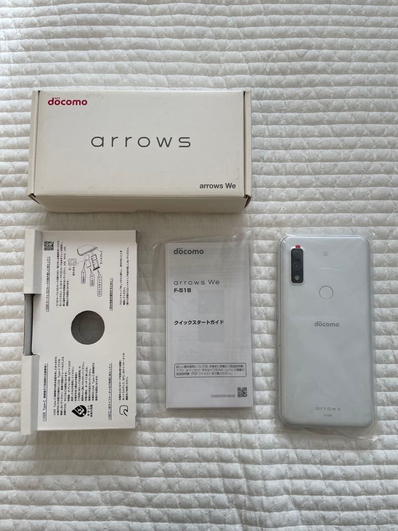 【24時間限定価格】docomo arrows We F-51B ホワイト