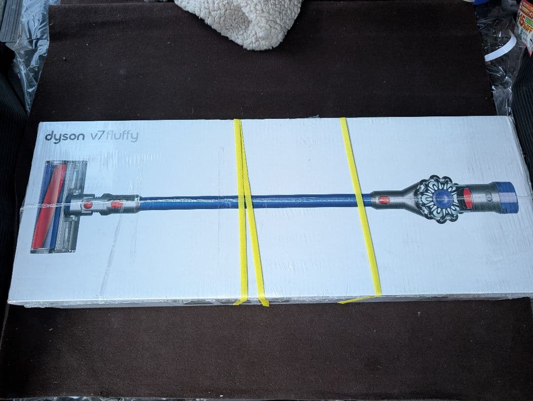 Dyson ダイソン 掃除機 V7 Fluffy SV11FFクリーナー