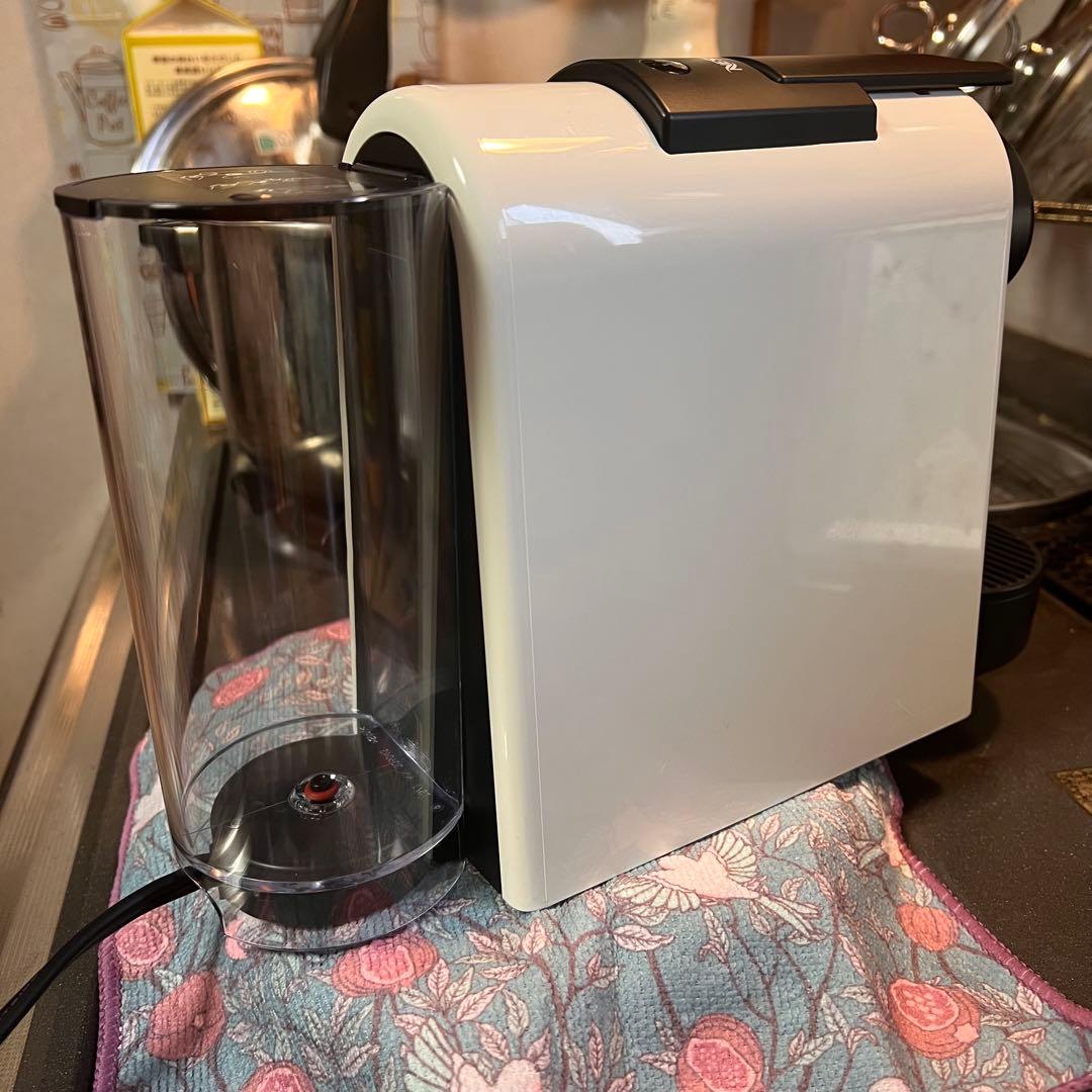 ネスプレッソエッセンサミニ／ホワイト現在の店頭販売価格19800円