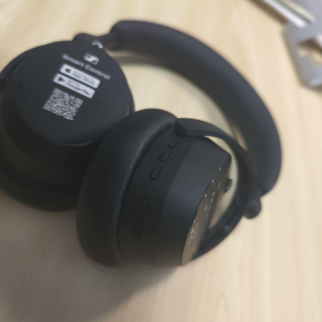 Sennheiser ACCENTUM Wireless ブラック