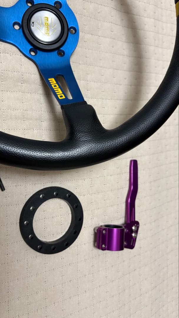 MOMO ステアリング　MOD.08 モデル08 ブルー