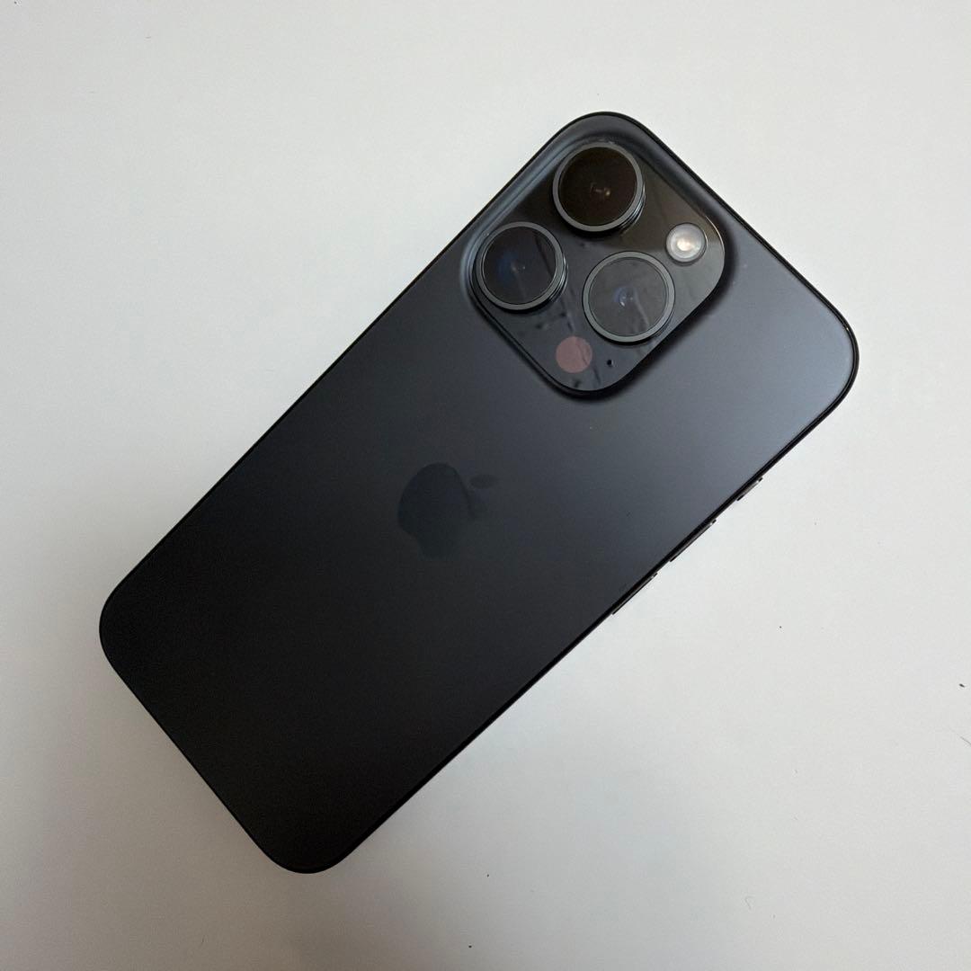 iPhone 15 Pro 1TB ブラック SIMフリー バッテリー90%