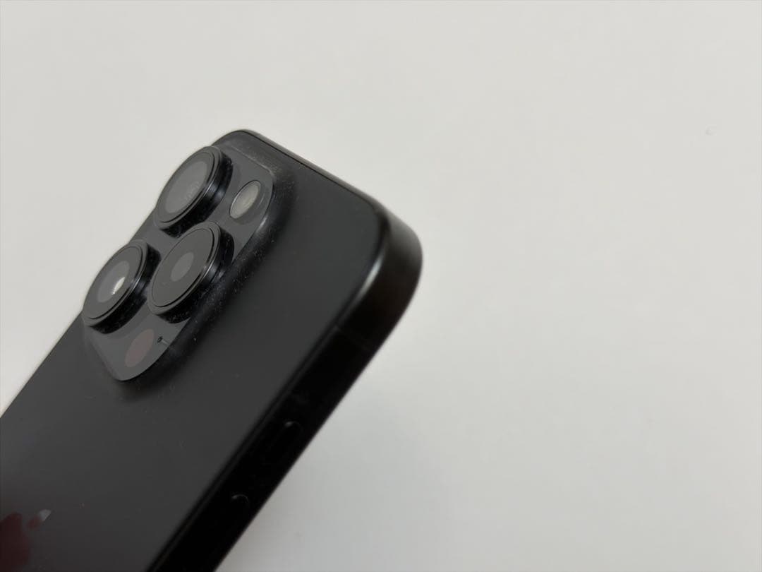 iPhone 15 Pro 1TB ブラック SIMフリー バッテリー90%