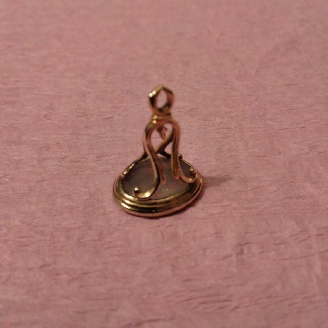 お値下げ（25日まで）　k9 フォブシール　女性像　イギリス