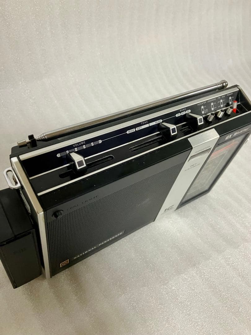 ◆ National ポータブルラジオ GX World Boy RF-858