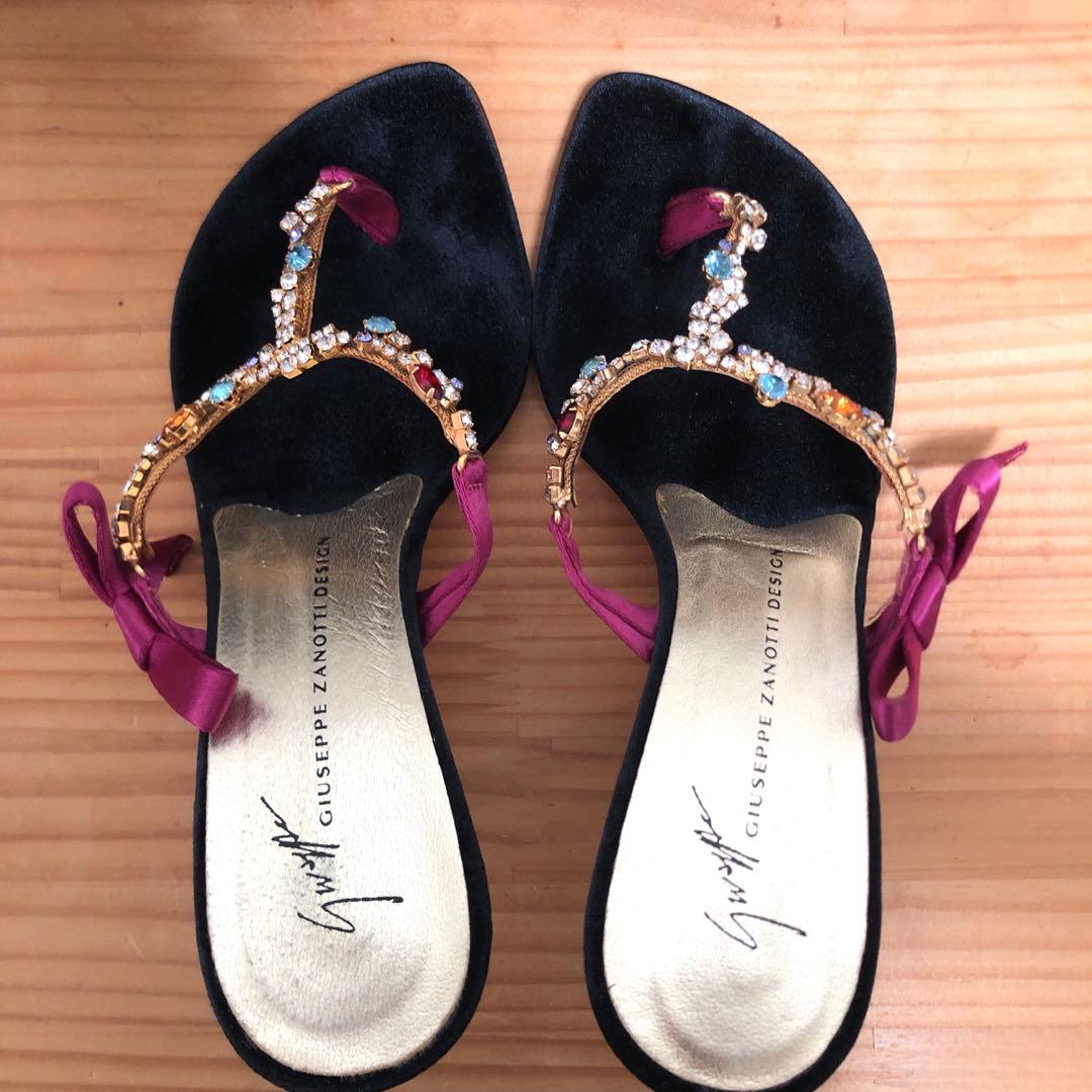 ジュゼッペザノッティ　ビジューサンダル