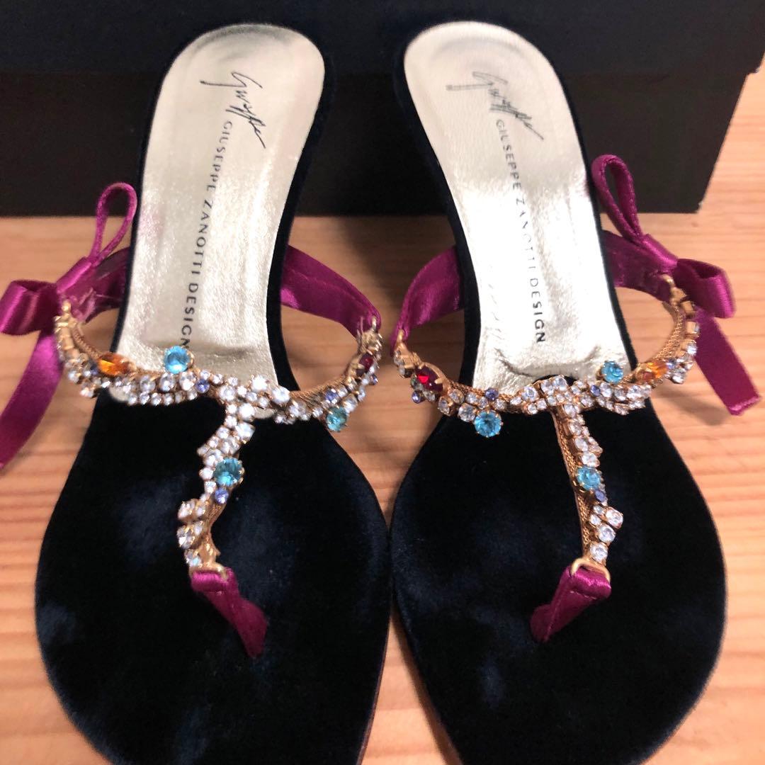 ジュゼッペザノッティ　ビジューサンダル