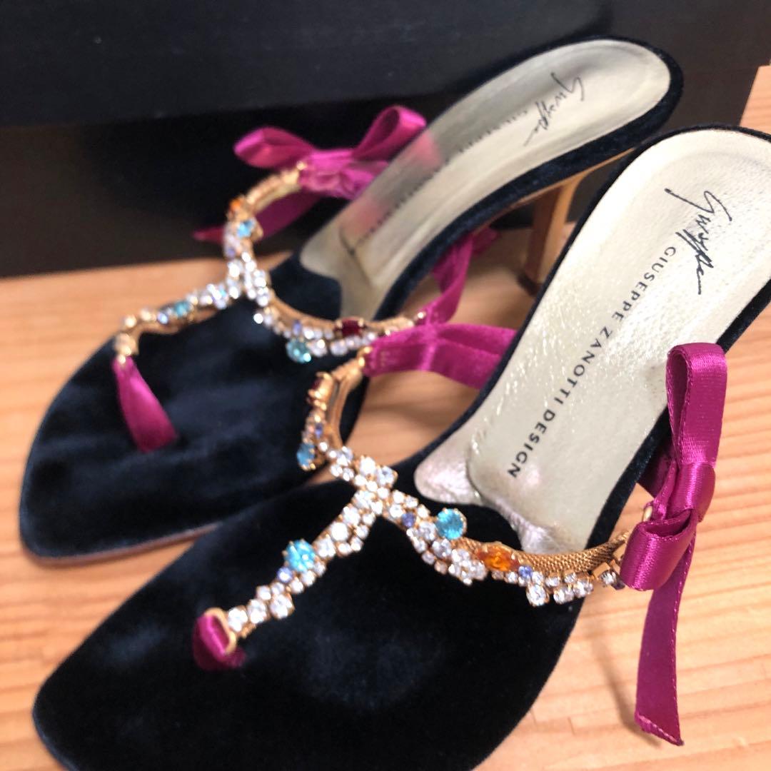 ジュゼッペザノッティ　ビジューサンダル