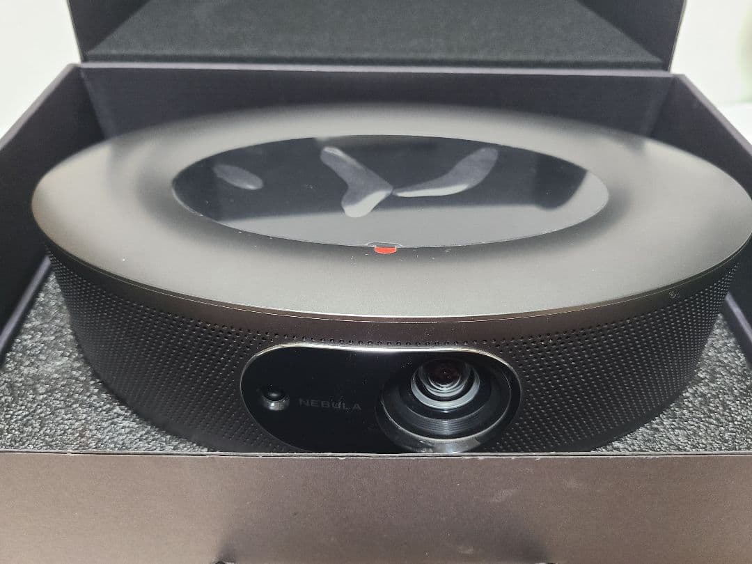 NEBULA Cosmos プロジェクター フルHD 900ルーメン