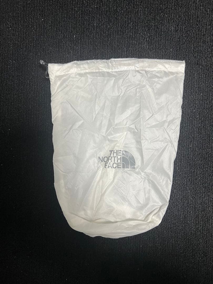 【国内正規】THE NORTH FACE ヌプシ黒ロゴ M ブラック 人気モデル