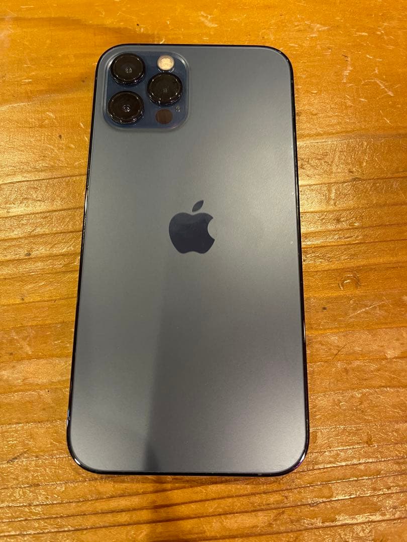 美品Apple iPhone 12Pro 256GB パシフィックブルー