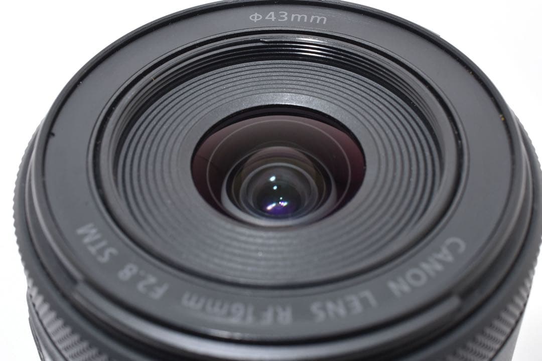 Canon RF 16mm f/2.8 STM レンズ