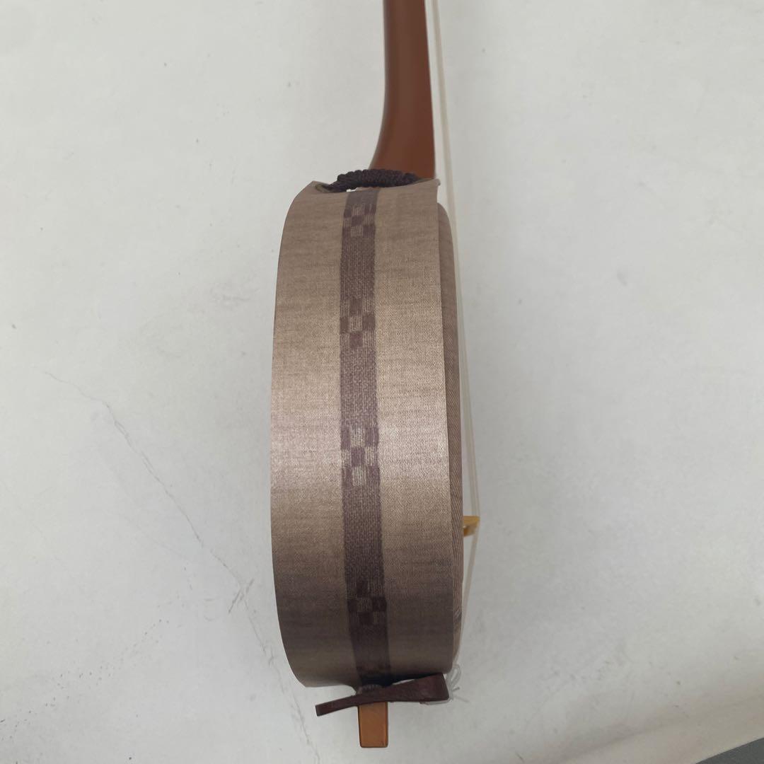 三線本体 ストライプ模様　爪　チューナー付き