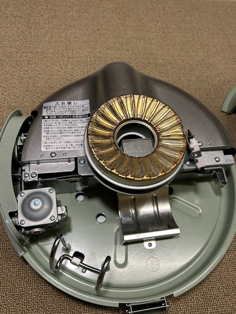 Sengoku Aladdin ストーブ グリーン　カセットガスストーブ