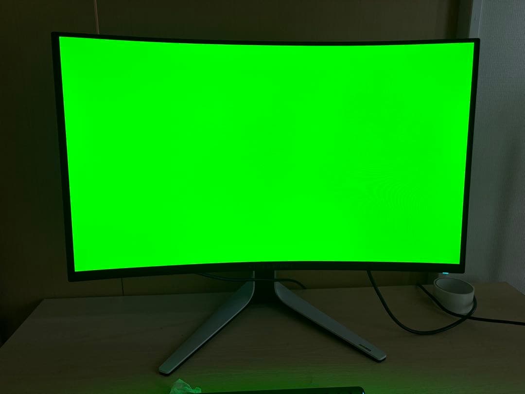 ALIENWARE 4K QD-OLEDゲーミングモニター　AW3225QF