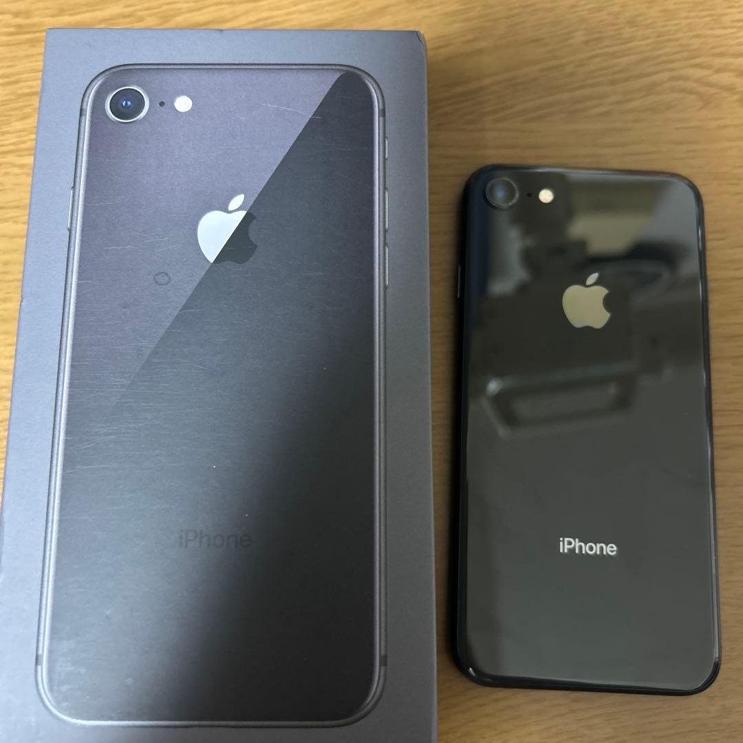 Apple iPhone 8 ブラック 本体と箱とiFaceのカバー付き
