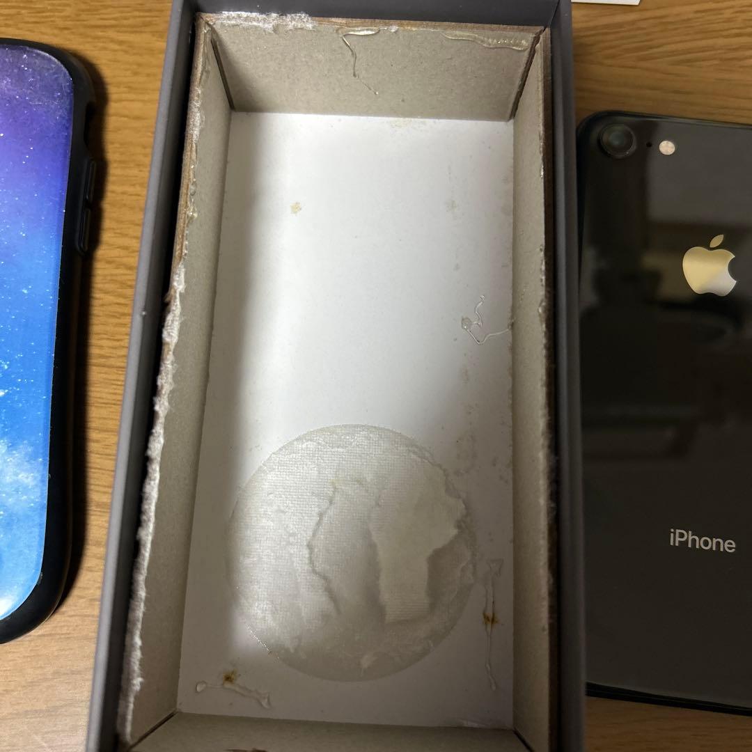 Apple iPhone 8 ブラック 本体と箱とiFaceのカバー付き