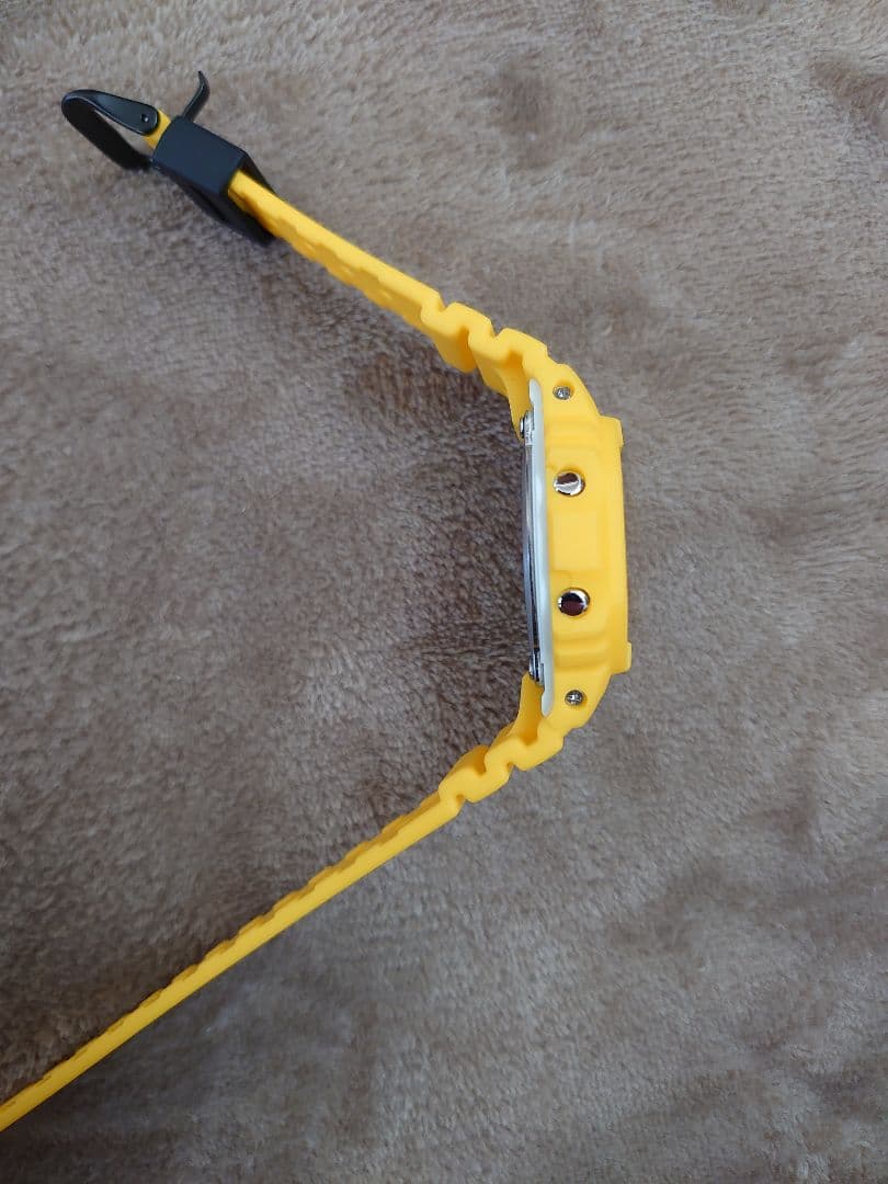 美品　G-SHOCK DW-5600REC イエロー　DW5600