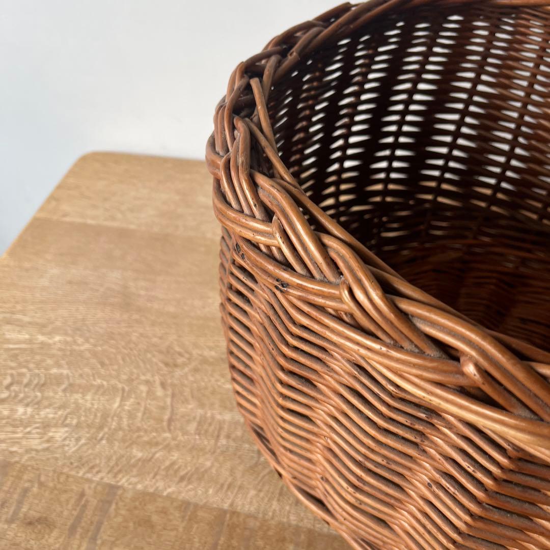 デンマークで買付したカゴ