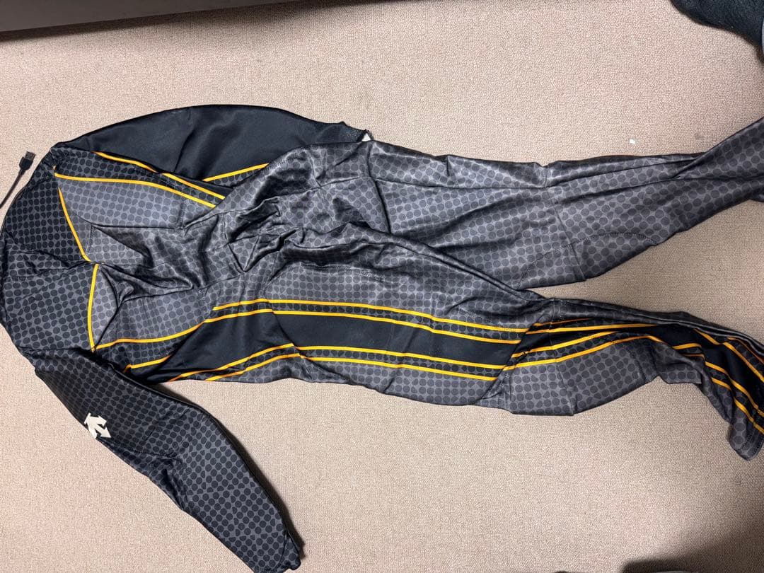 デサントレーシングワンピース