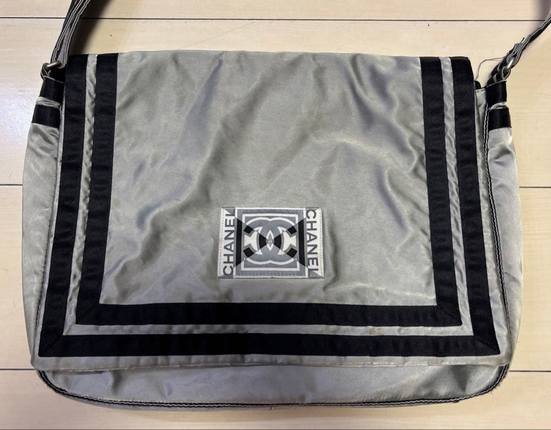 CHANEL ショルダーバッグ
