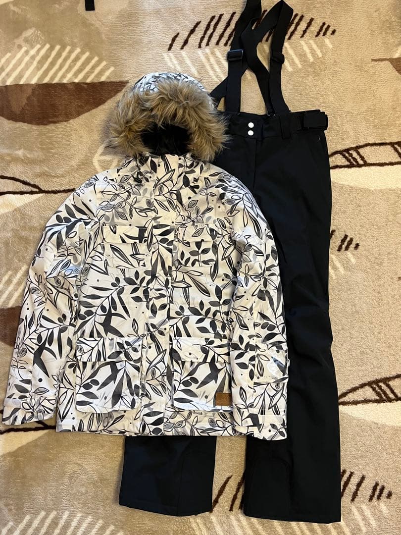 ONYONE オンヨネ スキーウェア スノーボードウェア ファー L