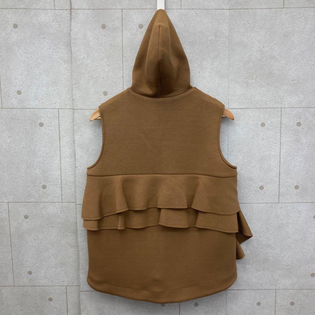 HERENCIA ヘレンチア フリルベスト ノースリーブ フード 38 茶