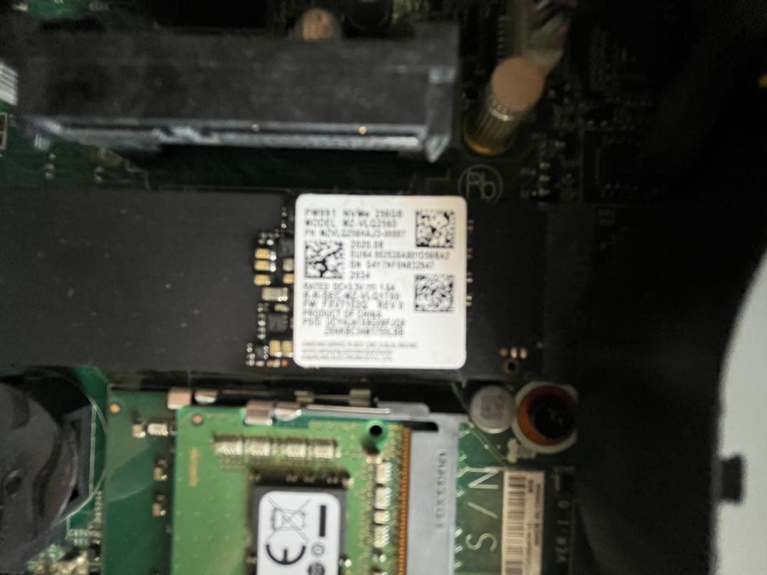 ピ*ス様 LenovoThinkCentre M715q【DVDドライブ付】【R