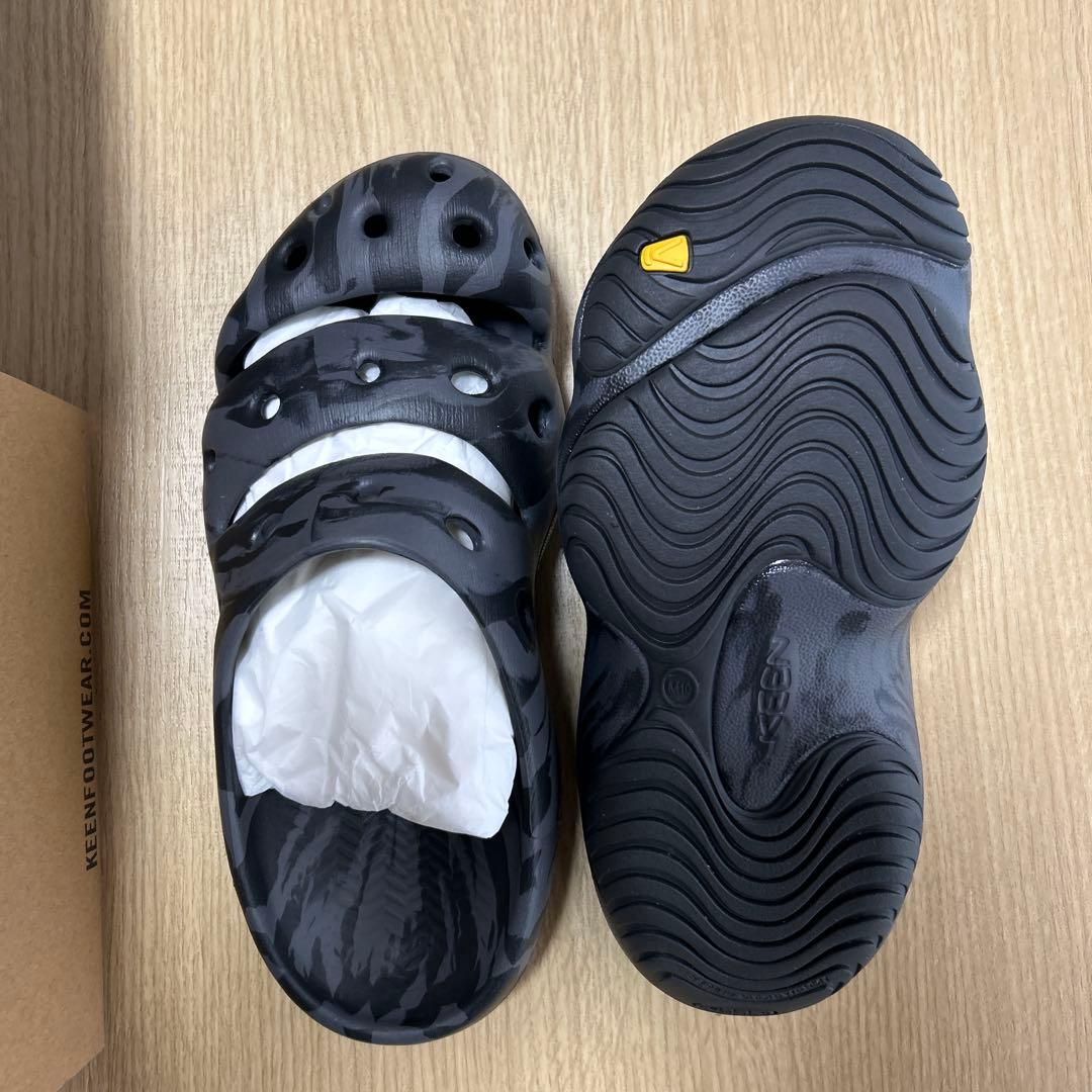 KEEN サンダル　YOGUI 新品未使用