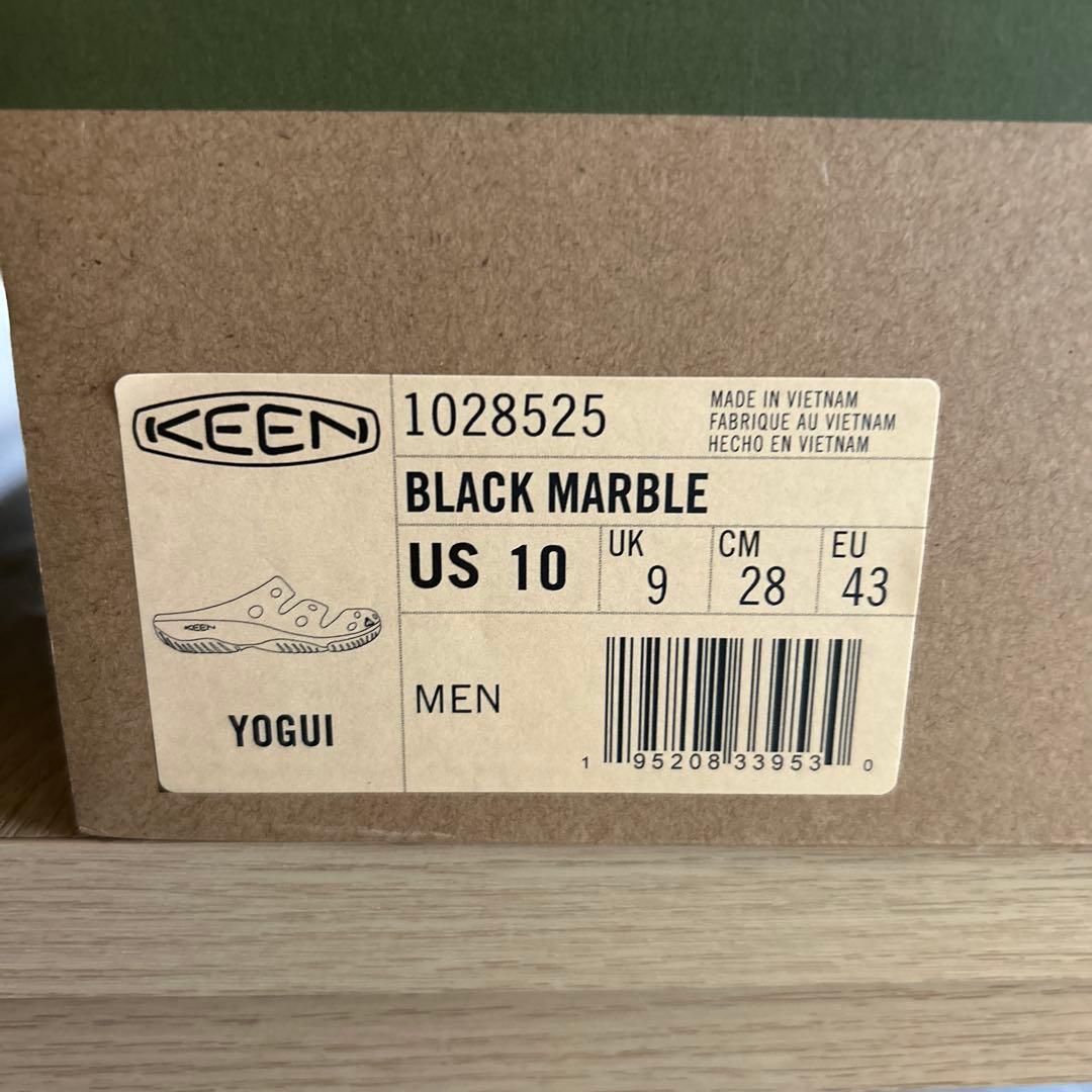 KEEN サンダル　YOGUI 新品未使用