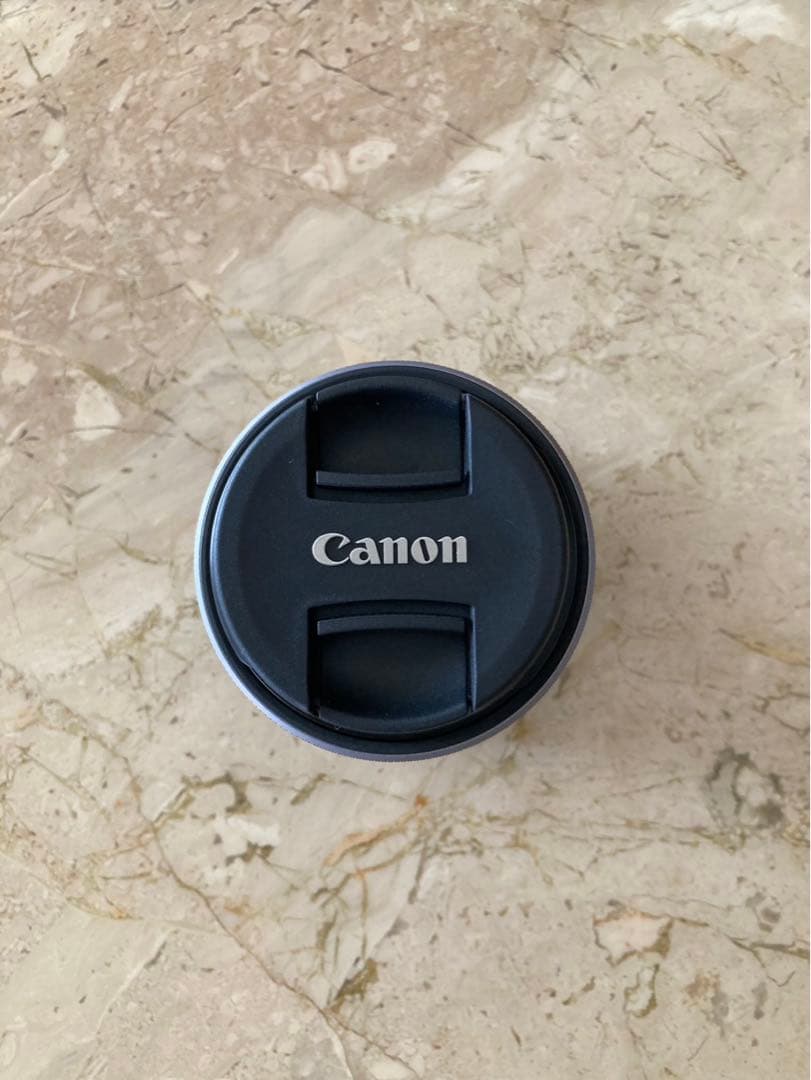 【新品未使用】Canon 標準ズームレンズ EF-M15-45mm