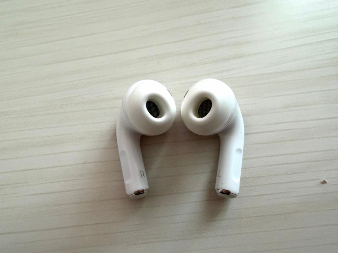 AirPodsPro (第2世代) 本体 Lightning充電型